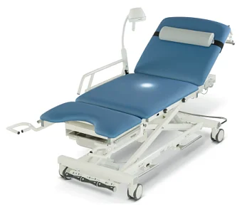 Смотровой трехсекционный гинекологический стол 4050X от производителя Lojer Медицинское оборудование от компании 'Кедр'